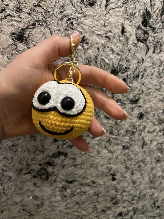 Брелок сиайлик ручная работа