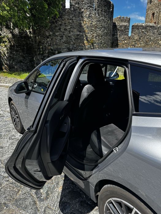 BMW semi novo ..