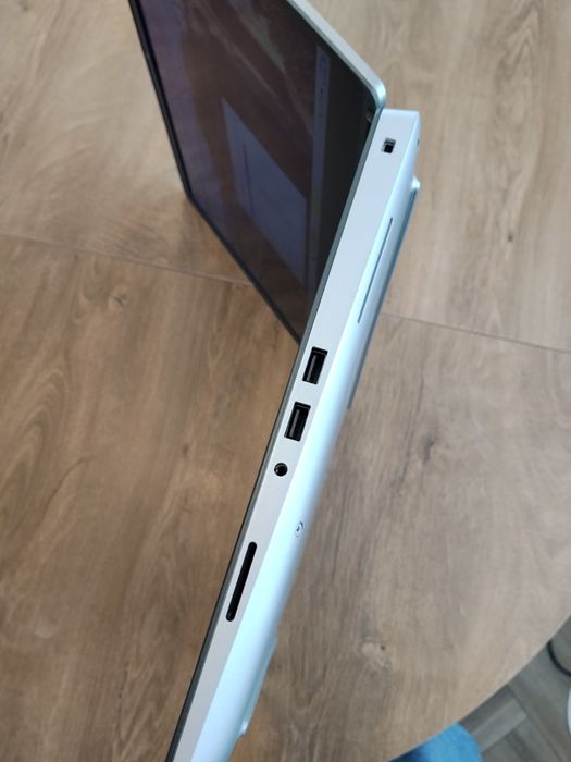 #4389 Dell Precision 7750 i7-10850h 32GB 512SSD W11P RTX3000 6GB Fv23