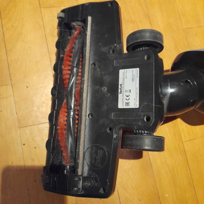 Odkurzacz ręczny firmy Tefal bez ładowarki