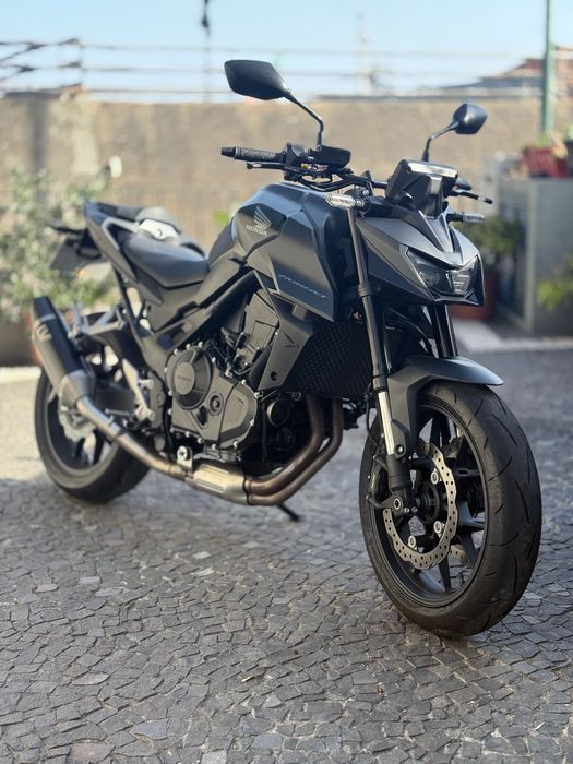 Honda CB750 Hornet Full Power