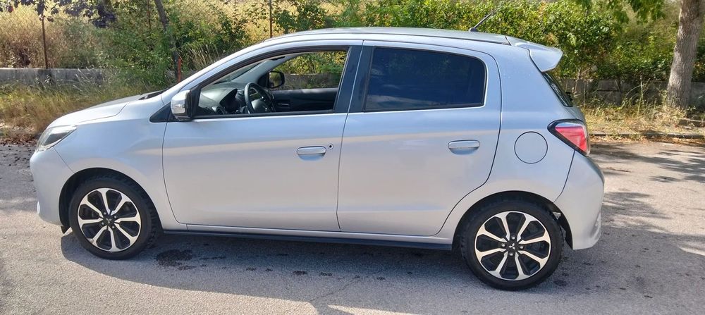 Mitsubishi Space Star 1.2 Intense Connect Edition