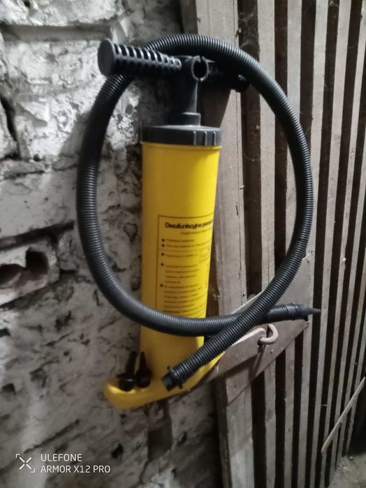 Dwufunkcyjna  pompka  z 5 końcówkami