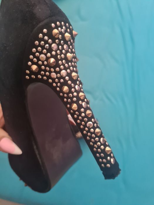 Buty czarne zamszowe cwieki