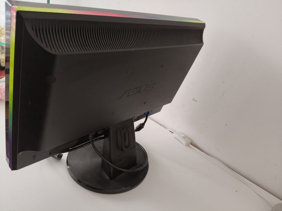 Monitor Asus 19 cali