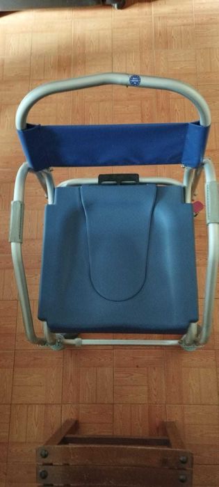 Cadeira sanitária