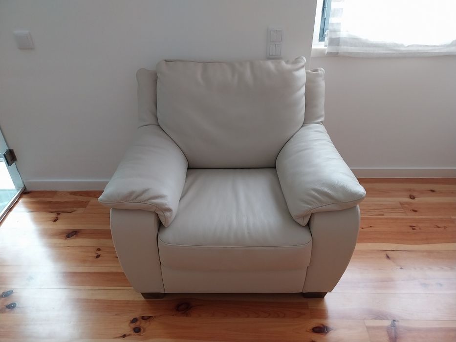 Sofás em pele genuína