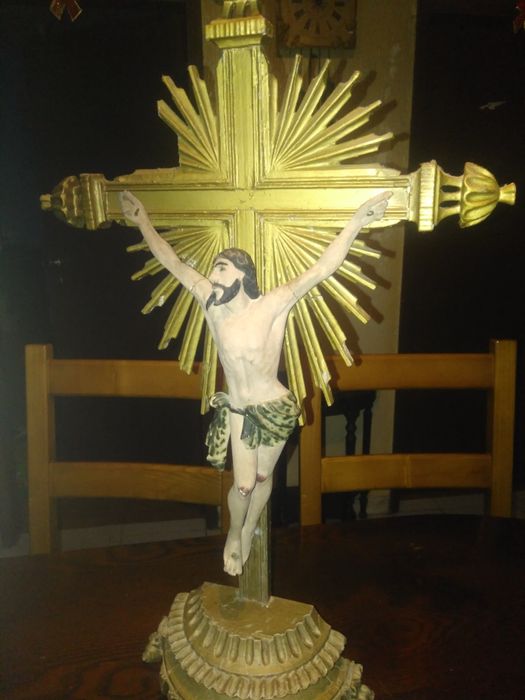 Cristo de madeira