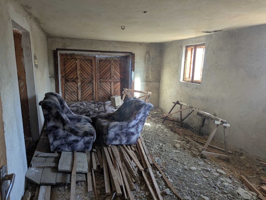 Продається будинок із земельною ділянкою у с. Старі Богородчани (12)