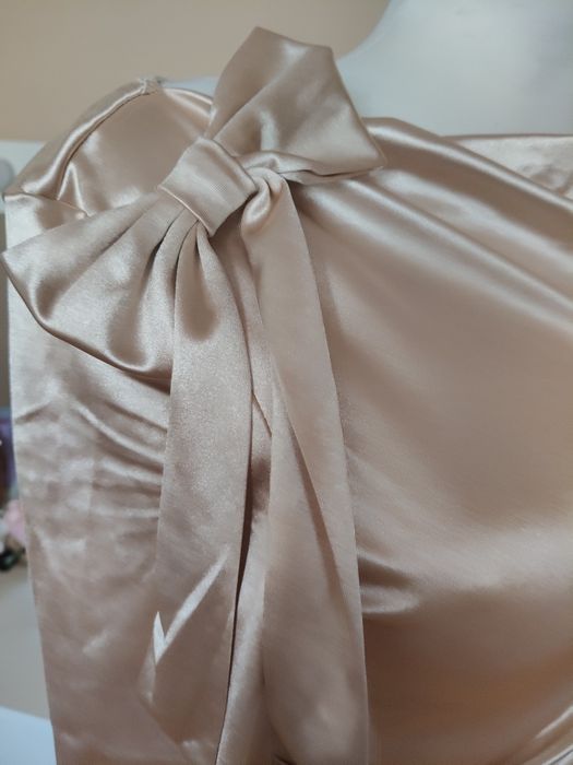 Beżowe eleganckie body