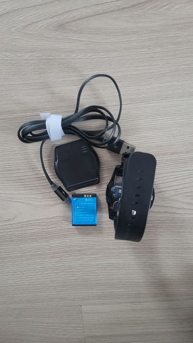 Smartwatch zegarek multifunkcyjny na kartę SIM z aparatem BT microSD