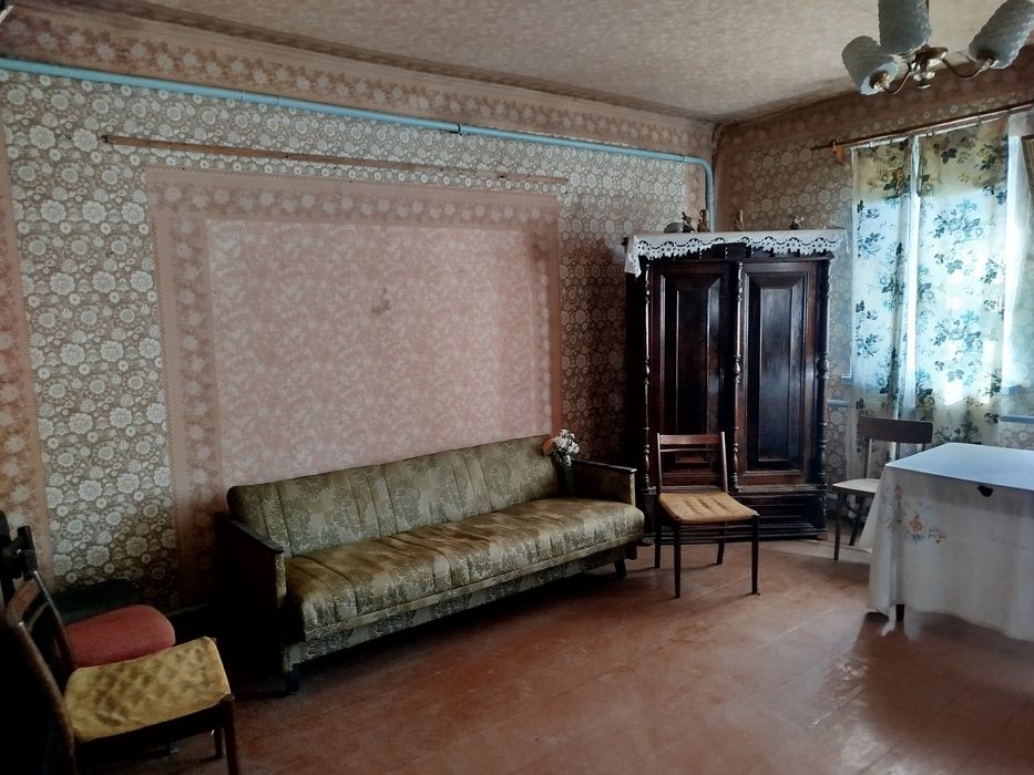 Цегляна частина будинку, окрема адреса, свій двір, Малин, 5 сот. землі