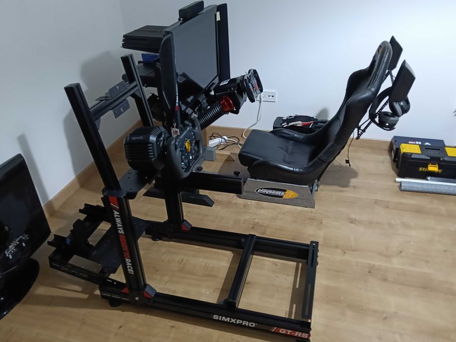 Cockpit Simracing Playseats