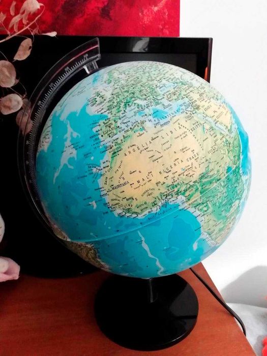 Globo Terrestre Iluminado 30cm