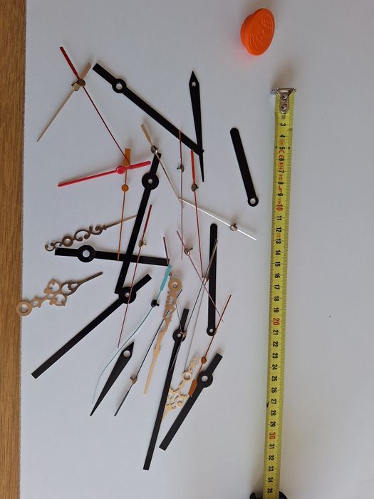 Wskazówki  zegary ścienne budziki