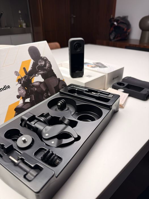 Insta360 X3 + Motorcycle Bundle