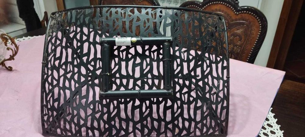 Cesta de ferro