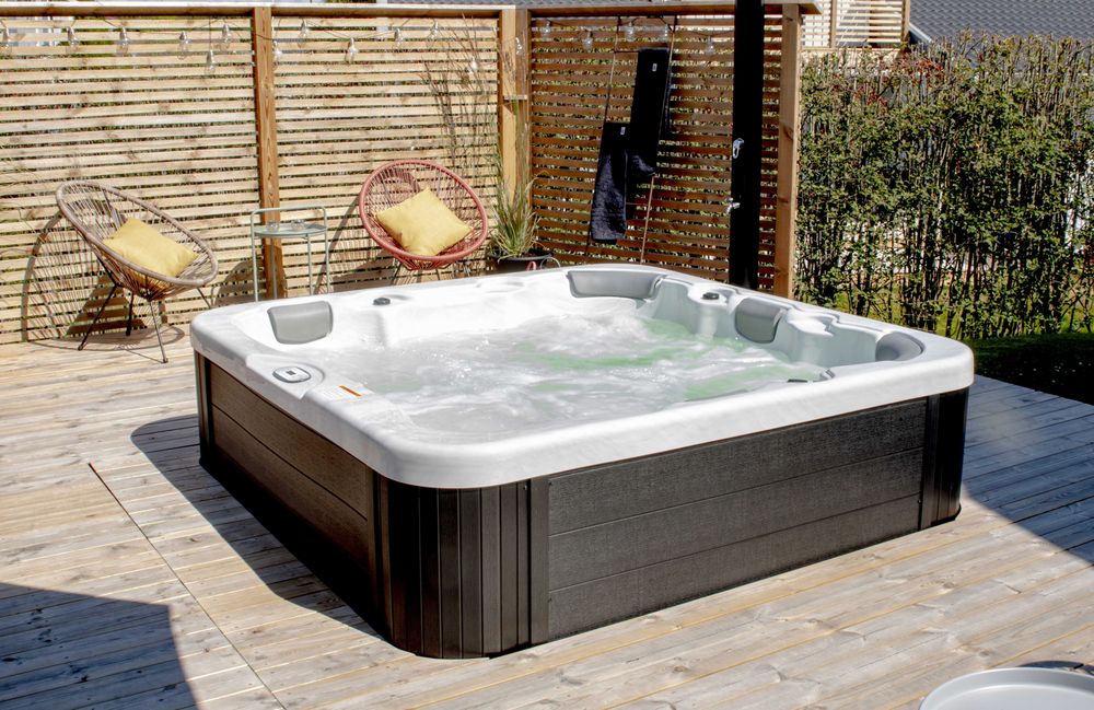 Wanna jacuzzi Viskan LARKO- Luksusowy hydromasaż dla 6 osób, 26 dysz