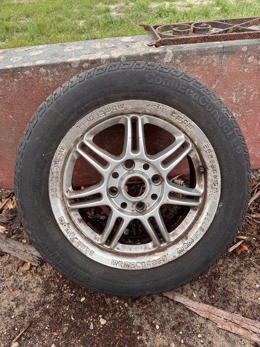 Vendo rodas com pneus semi-novos