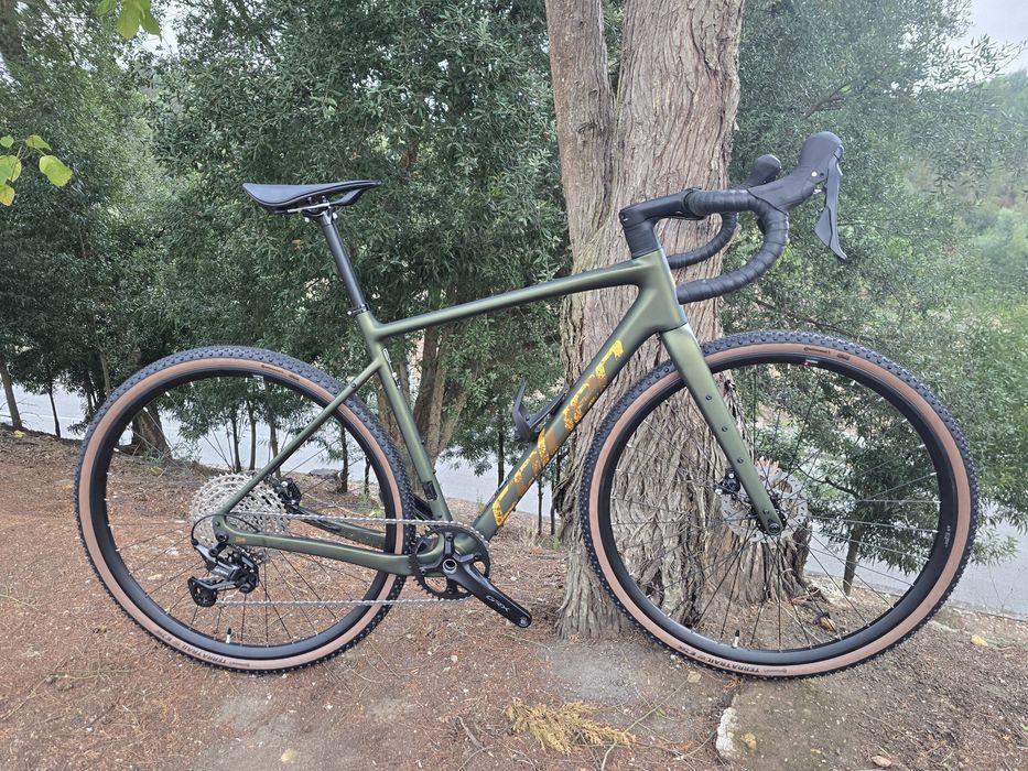 Bicicleta de gravel carbono nova 12x1v