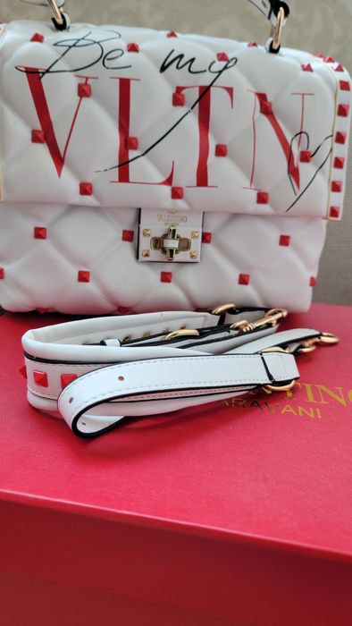 Продам сумку valentino