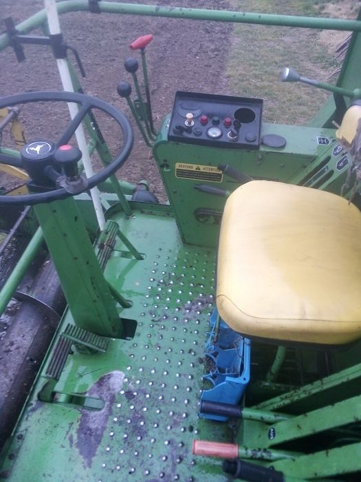 Комбайн джон дір 935