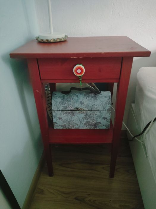 Stolik nocny Hrmmnes Ikea