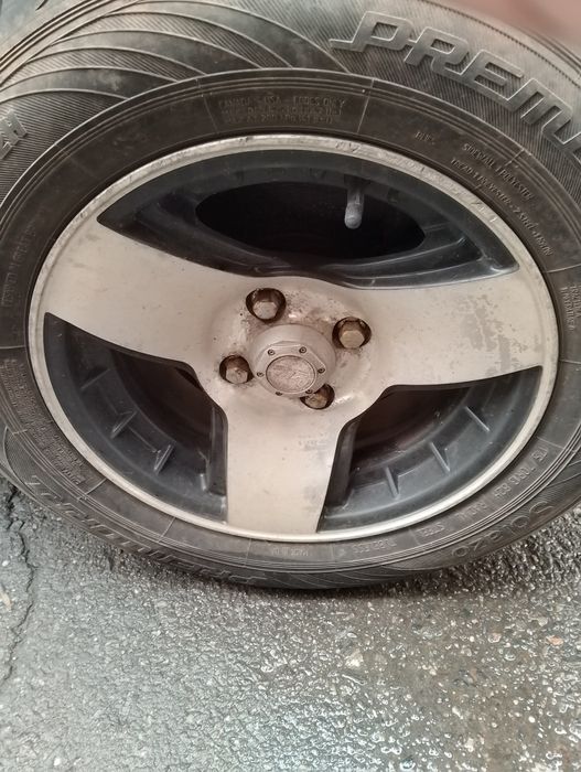 Продам Диски и летнию резину   Р13  175/70