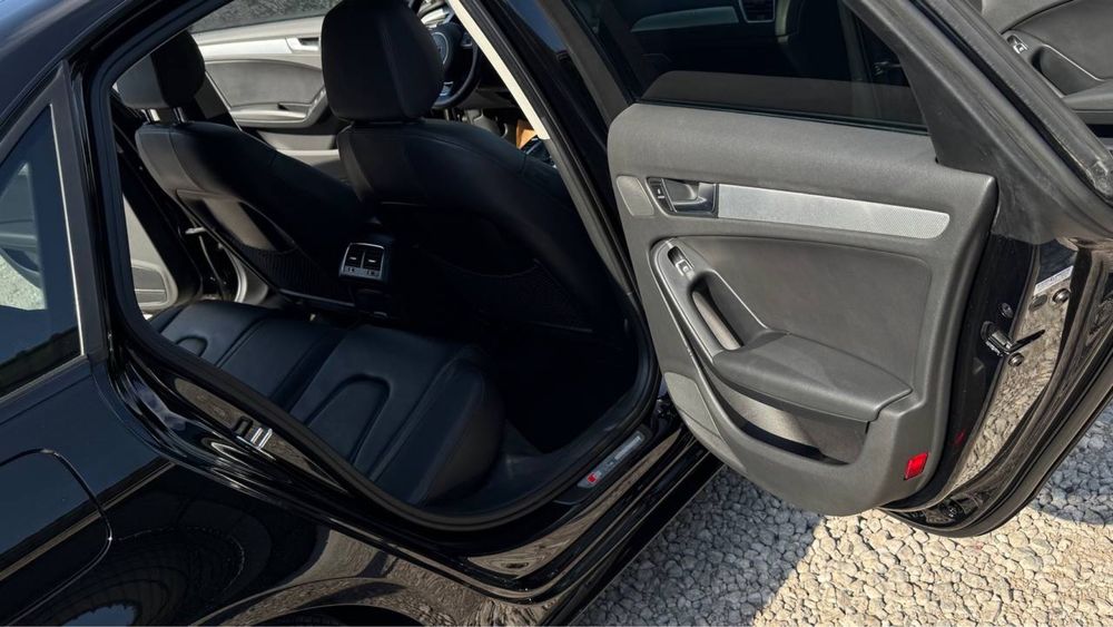 Продам Audi A4 2015