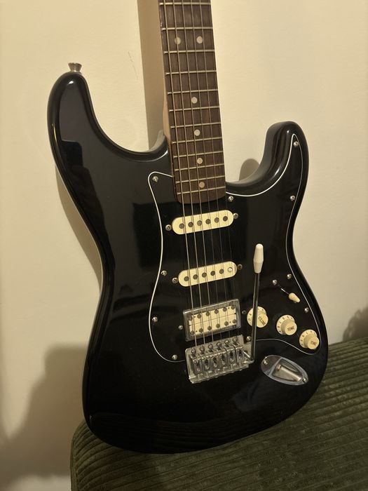 Squier Strat by Fender