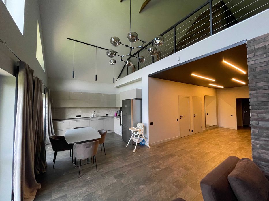 Будинок з ремонтом на 160 м2, 6 соток + відео. Від власника.