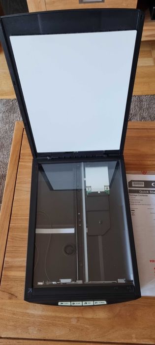 Canon CanoScan LiDE 100 - scanner