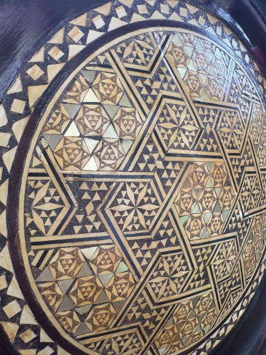 Duży orientalny talerz dekoracyjny intarsjowany Rękodzieło