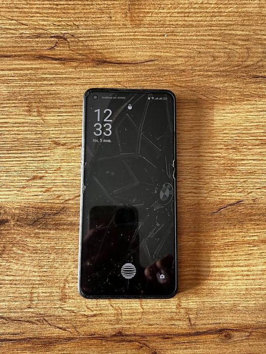 Продам телефон OPPO Reno7