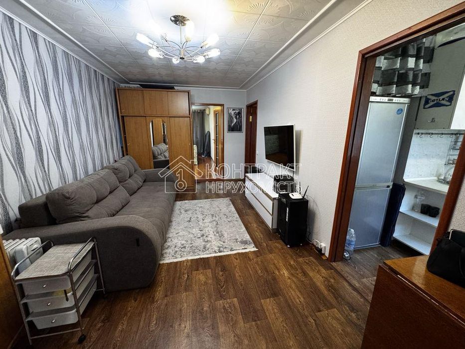 Продам 2к кв, район Трц Украина, Тракторостроителей 90б