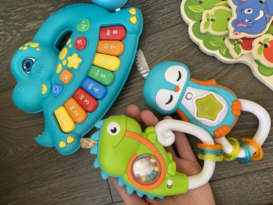 Бізі куб шнурівка стукалка трек музичні іграшки