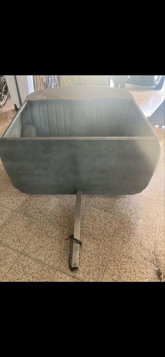 Reboque trazeira mini