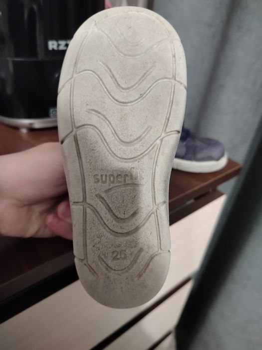 Продам дитяче взуття