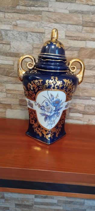 Vintage Jar/Container465657653238190083