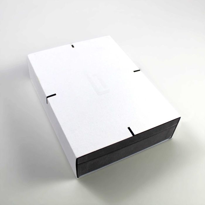 Relógio Lilienthal Berlin Classic Gold Green pulseira em couro