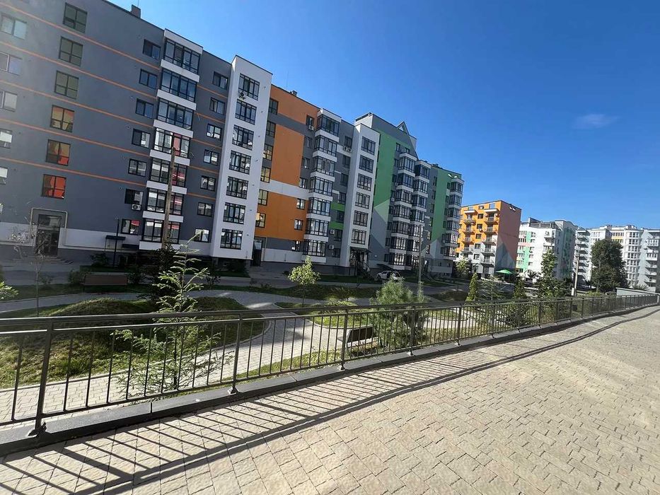 Паркове Містечко! Квартира з сучасним ремонтом меблями та технікою.