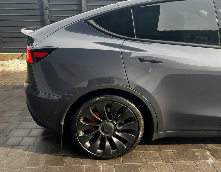 Tesla Model Y 2022• Performance 82 kWh Dual Motor (534 к.с.) AWD Base