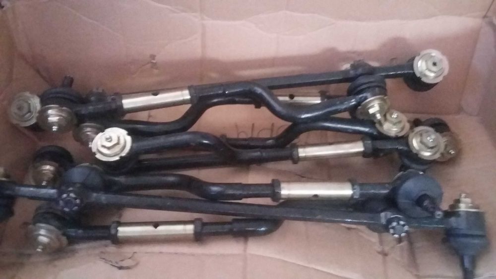 Комплект рулевых тяг москвич 2140,412 подтяжные