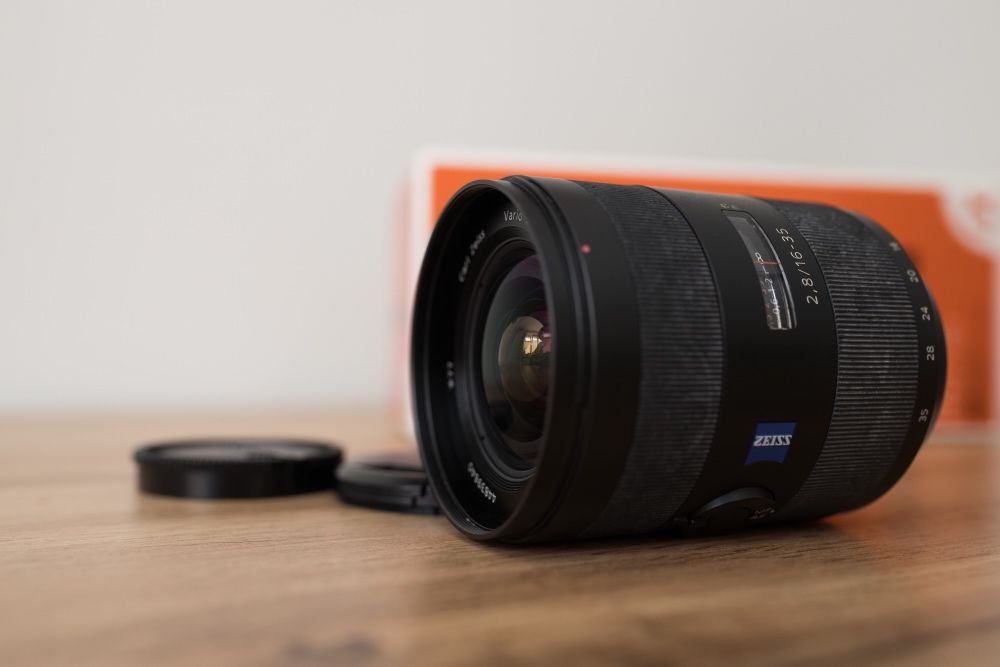 Sony 16-35mm F2.8 ZA SSM. Carl Zeiss