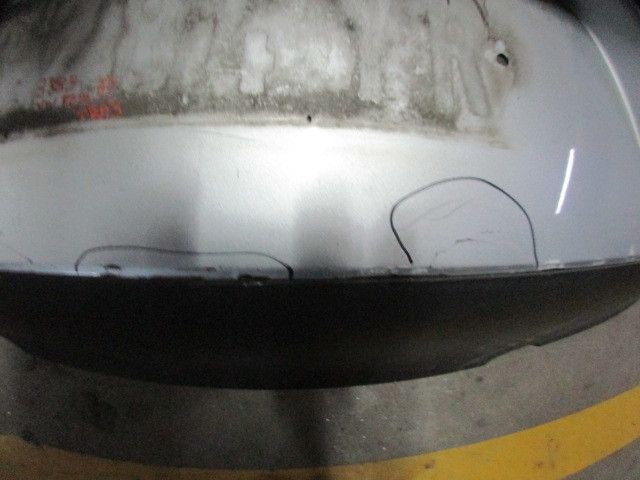 Pára-choques trás VOLKSWAGEN Fox (5Z1, 5Z3, 5Z4)