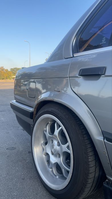 Продам bmw e30 !