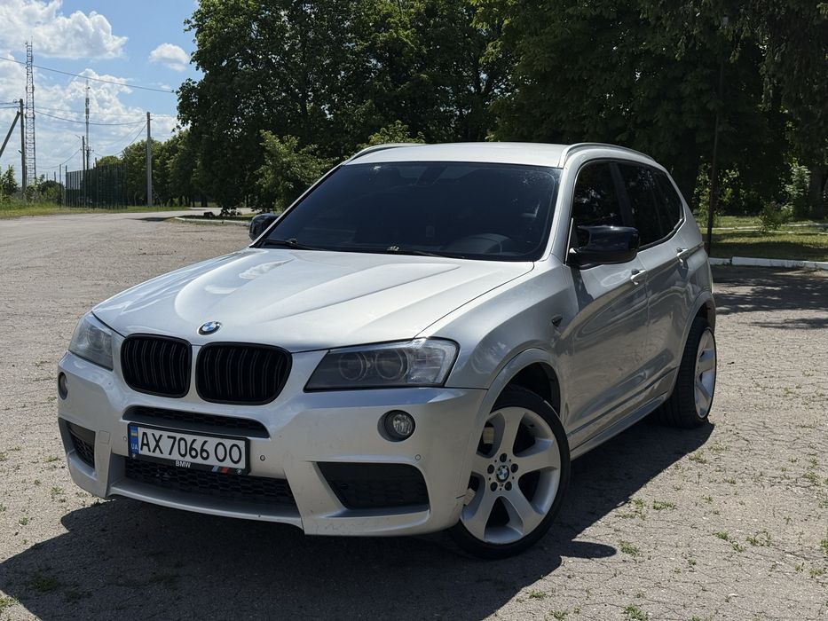 Продам BMW X3 2012 року.
