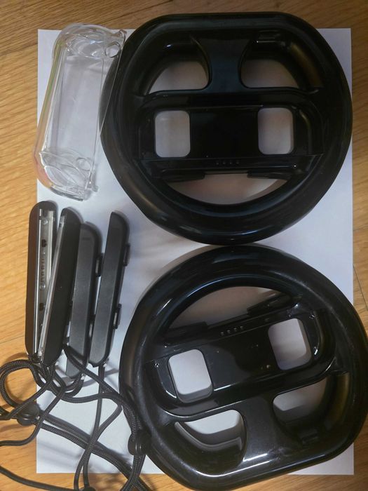 Nintendo Switch + acessórios e jogos (ver descrição)