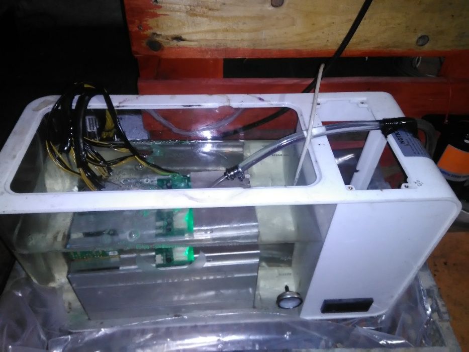 10 Antminer asic   l3++  640 mh( preço pelo lote completo)64283775806465123