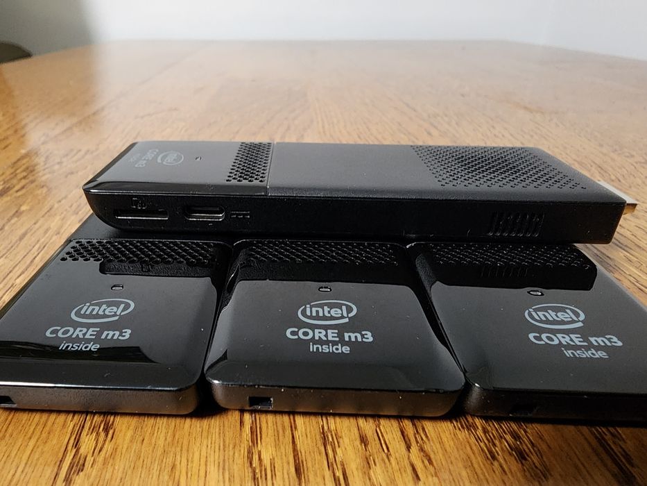 INTEL Stick m3 4ГБ 64SSD Windows 11